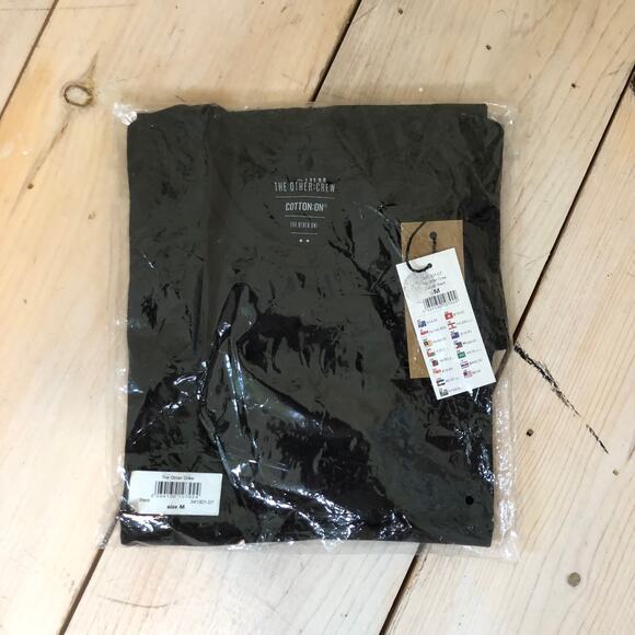 Cotton On NWT Men's The Other Crew Black T-Shirt Size M - Picture 1 of 5